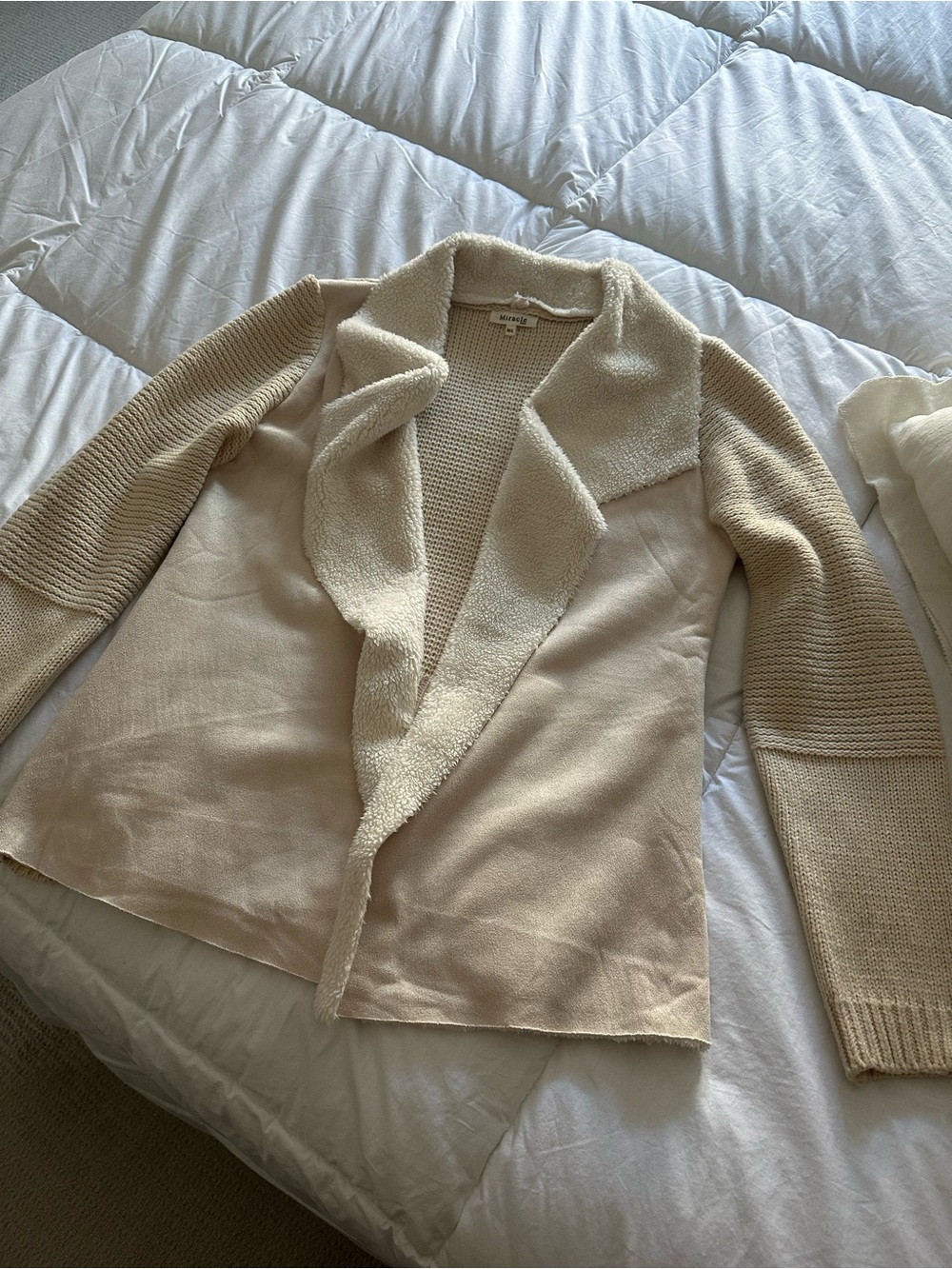 Miracle Sweaters cream open-front faux shearling cardigan, size M/L - Picture 13 of 13